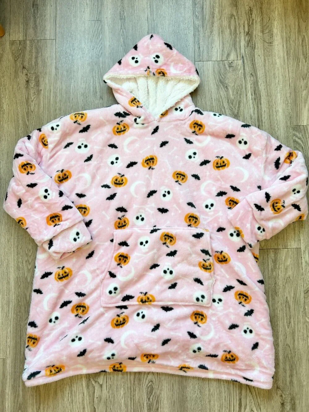 Halloween Oversized Fleece Pink Comfy Blanket Sweater Snuggie Spooky Season
